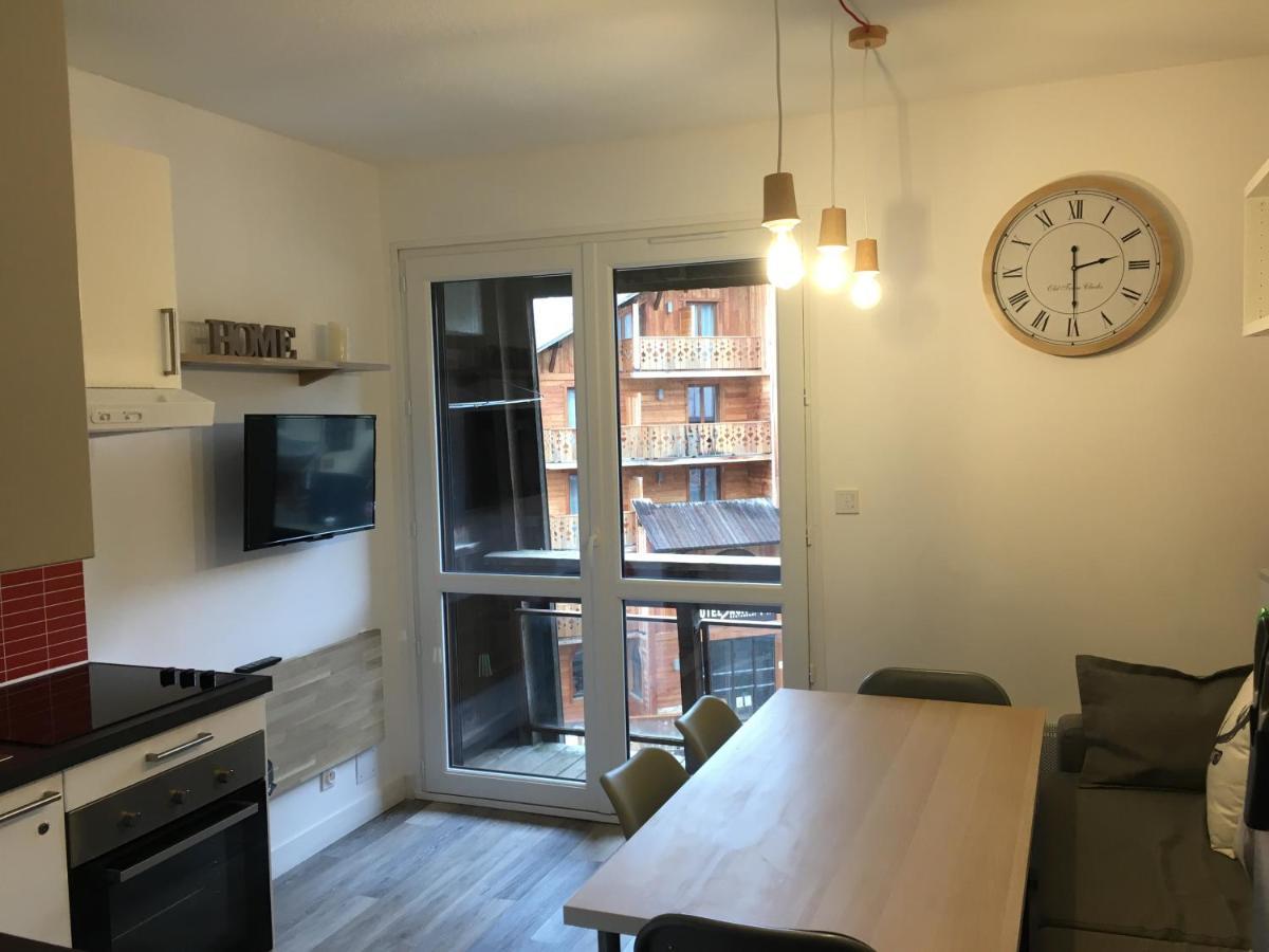 Le Perce-Neige Centre Station Apartment Ризул Екстериор снимка