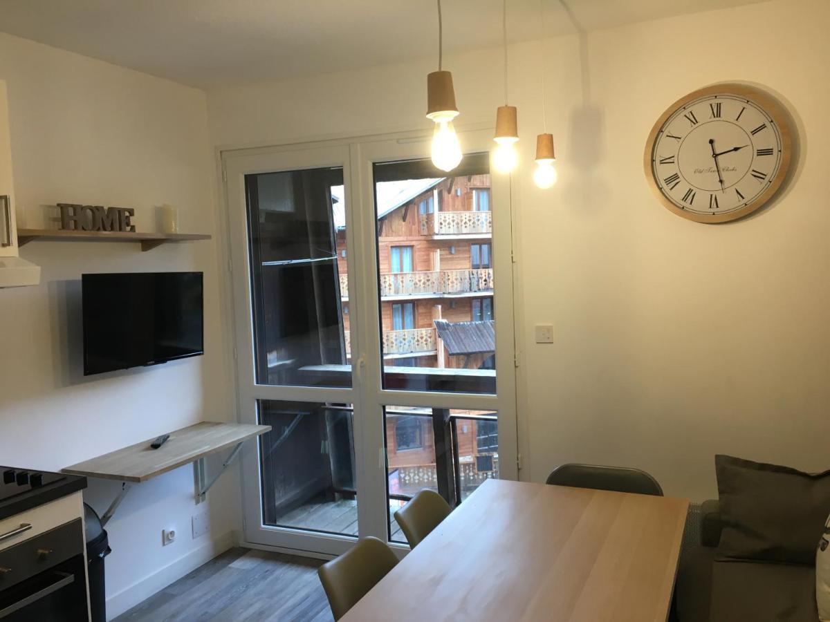 Le Perce-Neige Centre Station Apartment Ризул Екстериор снимка