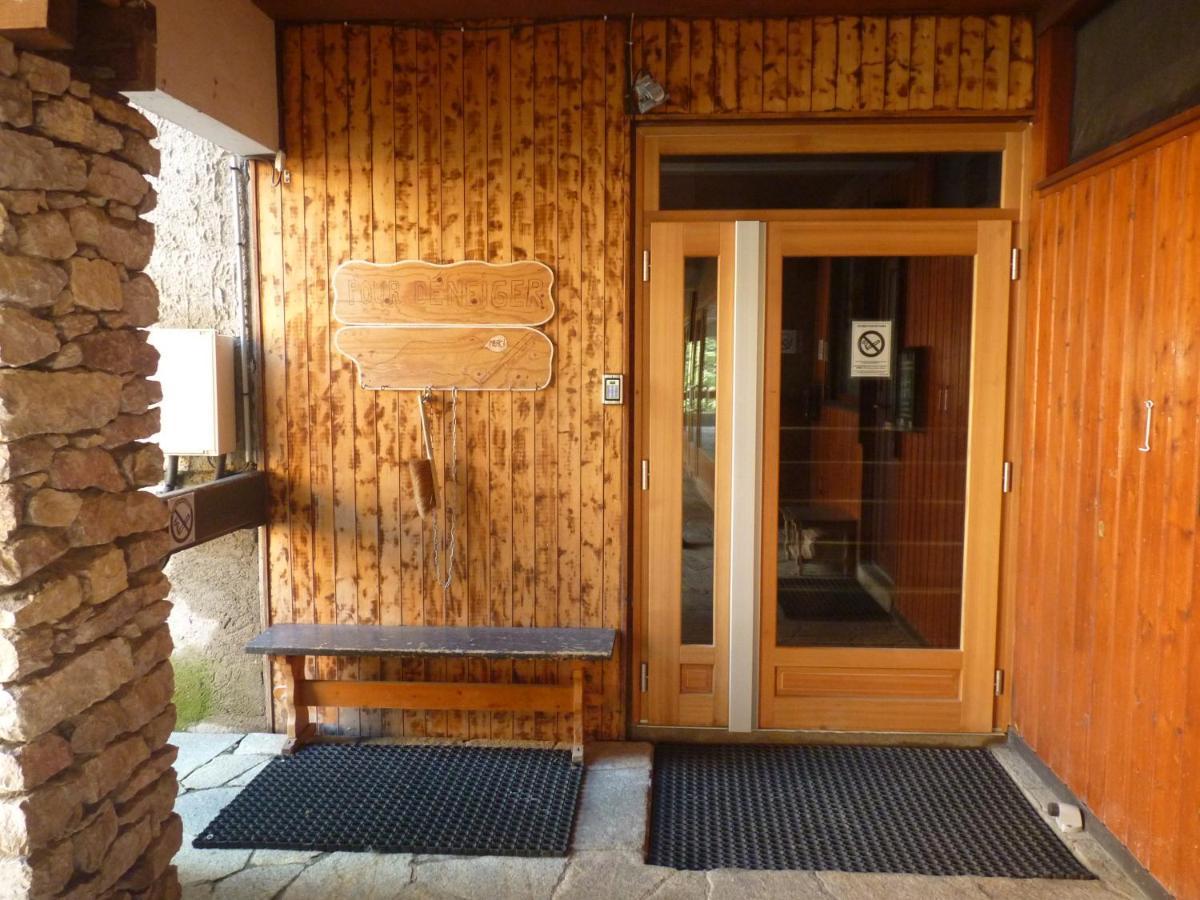 Le Perce-Neige Centre Station Apartment Ризул Екстериор снимка